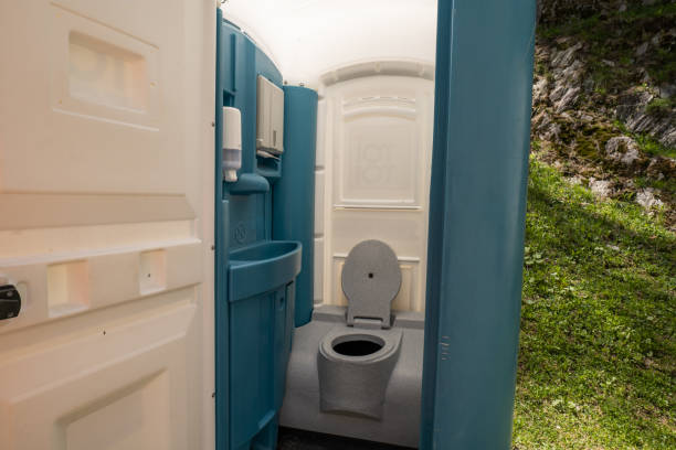 Best Portable restroom trailer rental  in Manly, IA